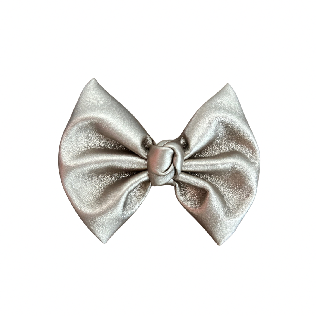 Rory Bow Clip | Antique Gold